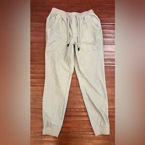 VRST Performance Joggers Men Size Small Gray Tech Golf Preppy Athleisure Pants